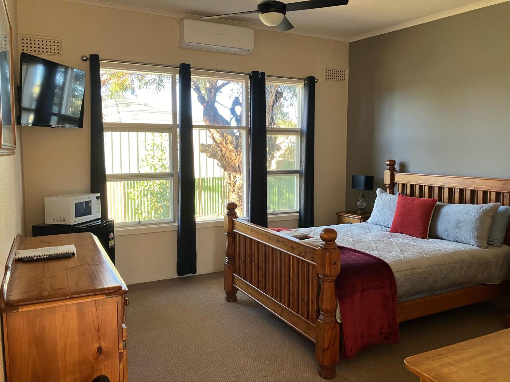 Flinders Ranges Motel - The Mill Motel